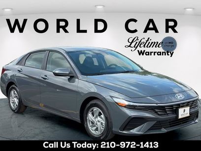 New 2026 Hyundai Elantra SE