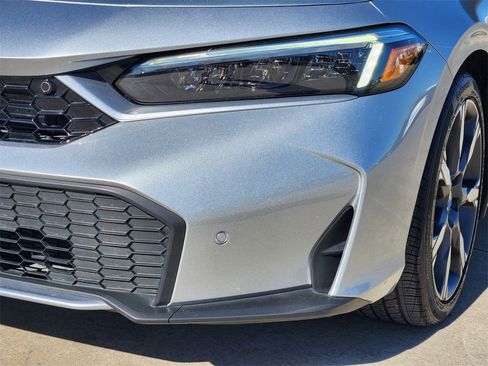 Certified 2025 Honda Civic Sport Touring image 9