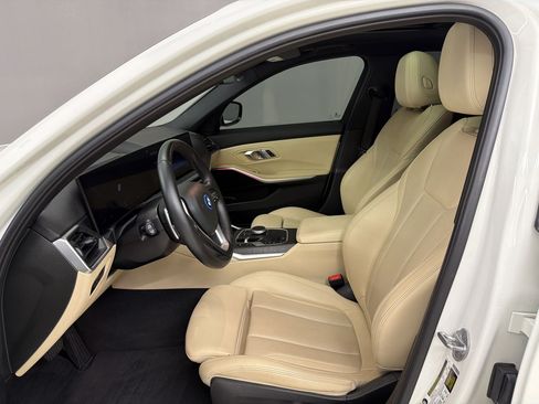Used 2023 BMW 330e w/ Driving Assistance Package RWD image 5