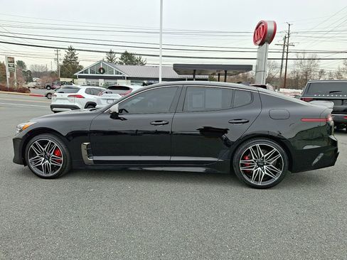 Used 2023 Kia Stinger GT2 image 7