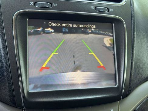 Used 2017 Dodge Journey Crossroad w/ Popular Equipment Group FWD image 5