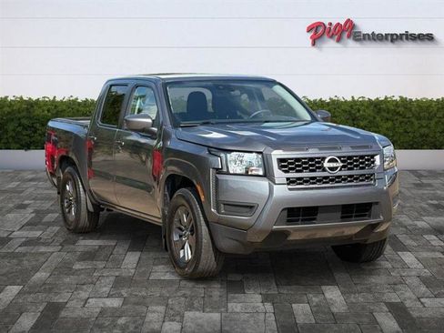 Used 2025 Nissan Frontier SV RWD image 48