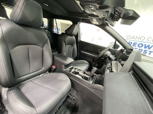 New 2026 Subaru Outback Limited XT image 25