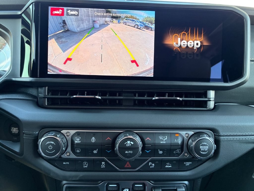 New 2027 Jeep Wrangler Unlimited Sahara AWD/4WD image 9