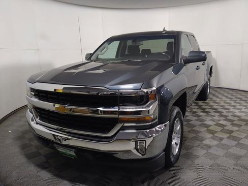 Used 2018 Chevrolet Silverado 1500 LT w/ All Star Edition AWD/4WD image 15