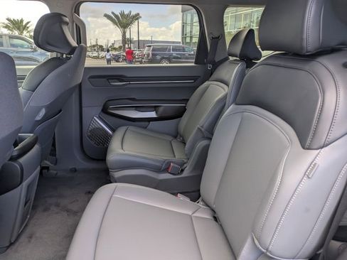 New 2026 Kia EV9 Light image 14