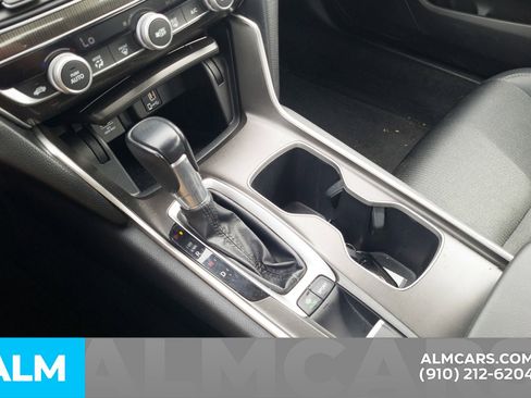 Used 2019 Honda Accord Sport image 10