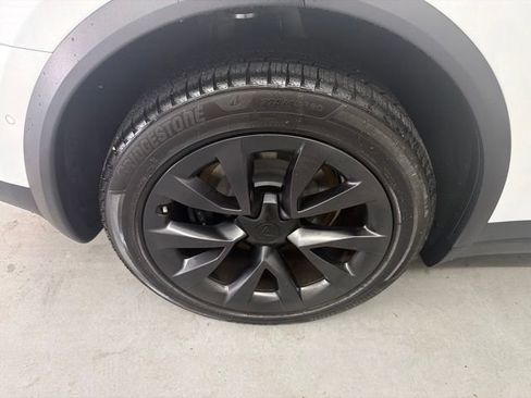 Used 2022 Tesla Model X AWD/4WD image 25