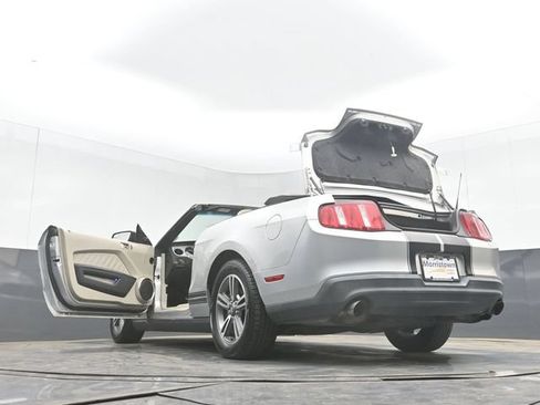 Used 2011 Ford Mustang Premium w/ 201A Rapid Spec Order Code RWD image 51