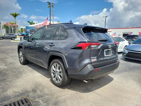 Used 2025 Toyota RAV4 XLE Premium AWD/4WD image 9