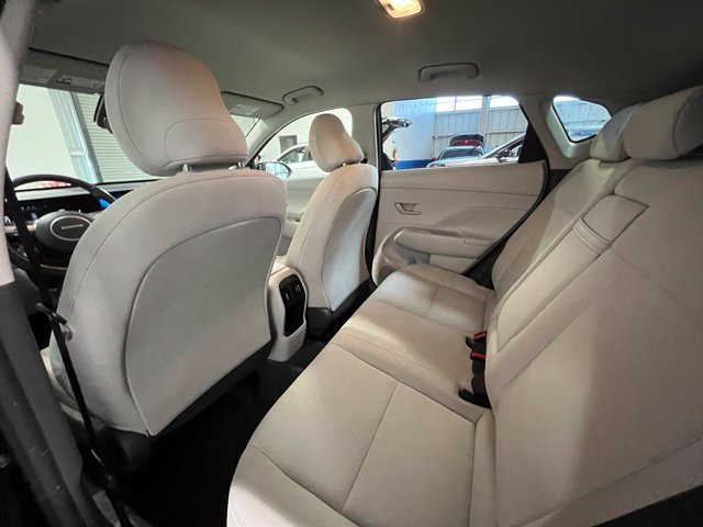 Used 2025 Hyundai Kona SEL FWD image 15