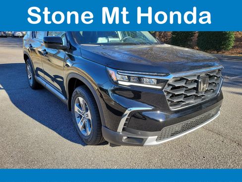 New 2025 Honda Pilot EX-L image 3