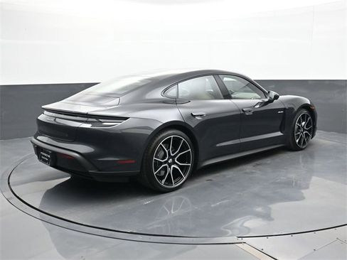 New 2026 Porsche Taycan image 24