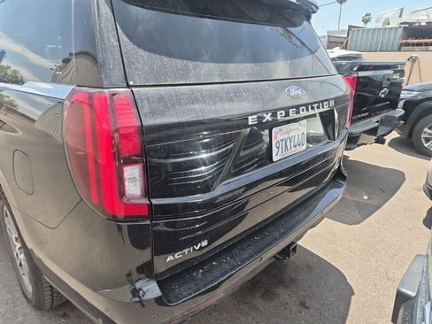 Used 2025 Ford Expedition Max Active AWD/4WD image 7