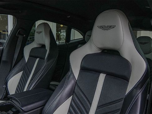 Used 2023 Aston Martin DBX 707 image 20