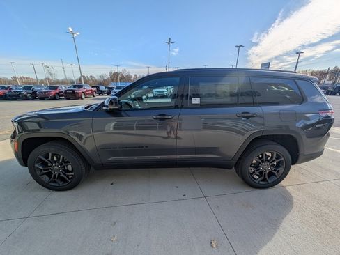 New 2025 Jeep Grand Cherokee L Limited image 7