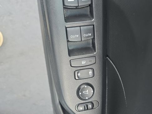 Used 2019 Honda Civic LX image 11