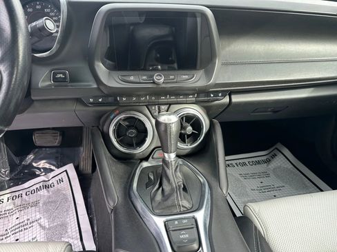 Used 2017 Chevrolet Camaro SS image 11