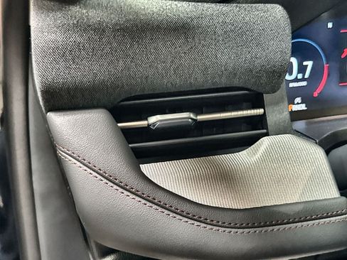 Used 2026 Ford Explorer Active RWD image 15