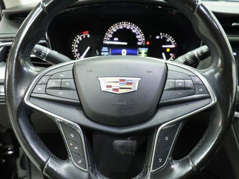 Used 2019 Cadillac XT5 Premium Luxury AWD/4WD image 10