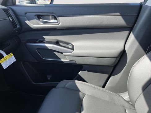 New 2026 Nissan Pathfinder SL AWD/4WD image 23