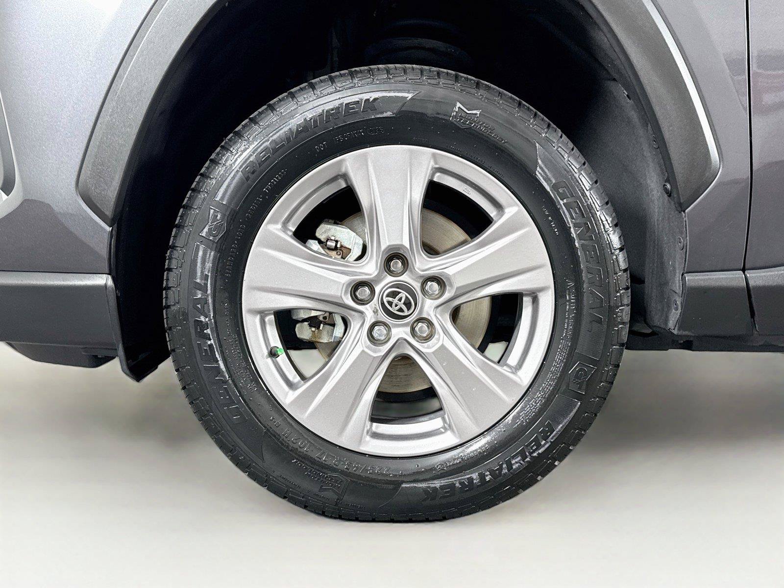 Certified 2025 Toyota RAV4 XLE AWD/4WD image 44