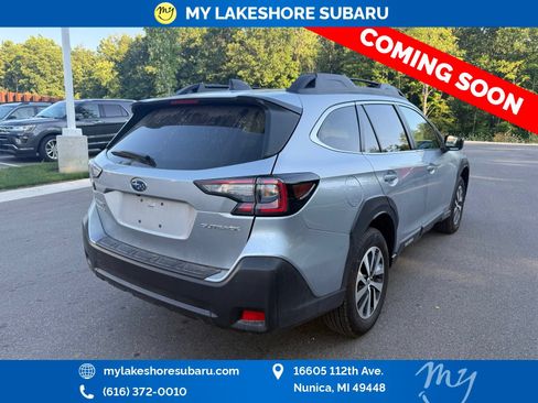 Used 2025 Subaru Outback Premium w/ Popular Package #1A AWD/4WD image 10