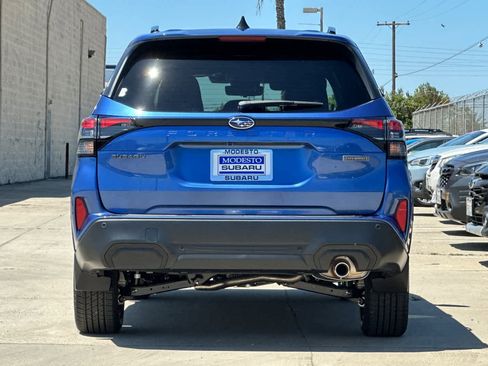 New 2026 Subaru Forester Touring AWD/4WD image 4