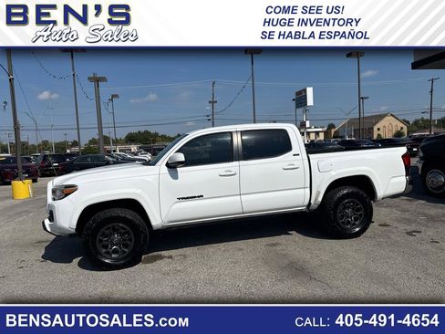Used 2018 Toyota Tacoma SR5 RWD image 1
