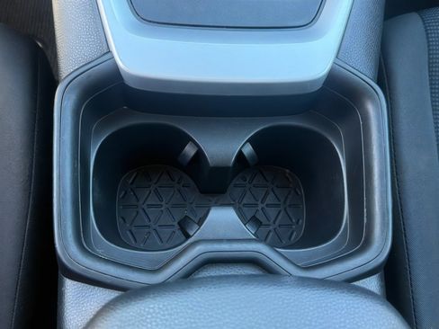 Used 2019 Toyota RAV4 LE image 26