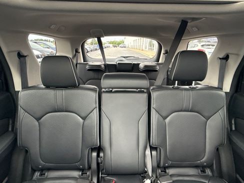 Certified 2023 Honda Pilot Elite image 21