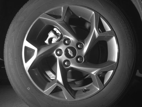 Used 2025 Chevrolet Trax LT w/ LT Convenience Package image 15