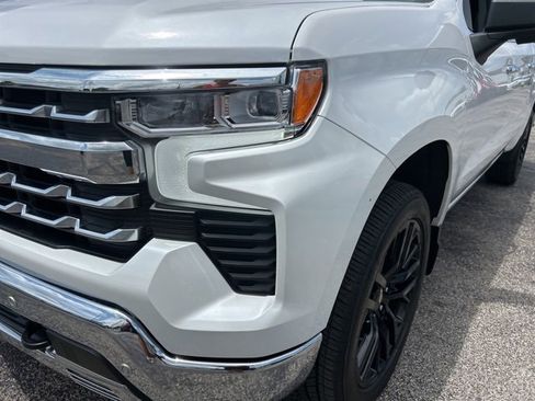 Used 2024 Chevrolet Silverado 1500 LTZ image 9