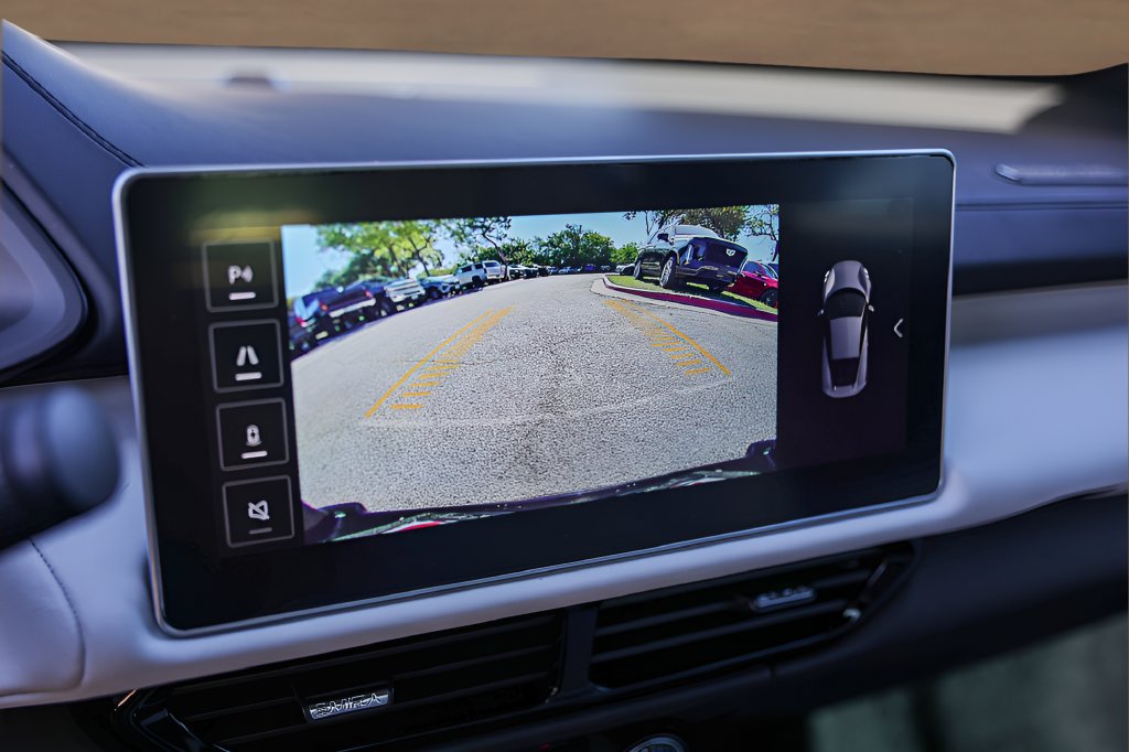 Used 2024 Lotus Emira First Edition RWD image 17