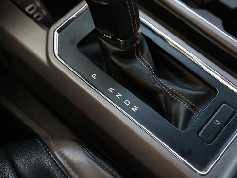 Used 2018 Ford F150 Raptor w/ Equipment Group 802A Luxury image 39