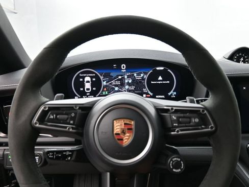 Certified 2026 Porsche Panamera RWD image 6