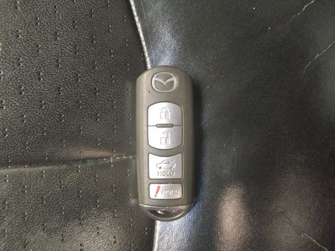 Used 2013 MAZDA MAZDA6 i Grand Touring w/ Technology Pkg image 32