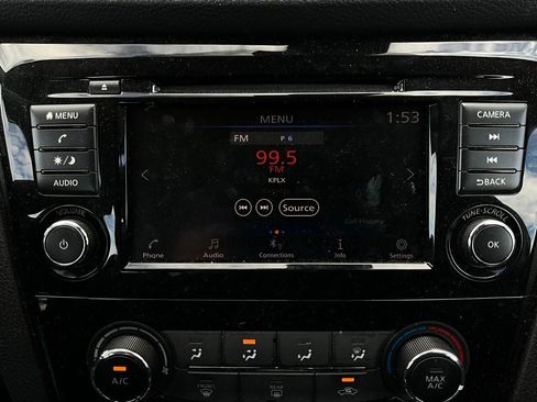 Used 2022 Nissan Rogue Sport S image 25