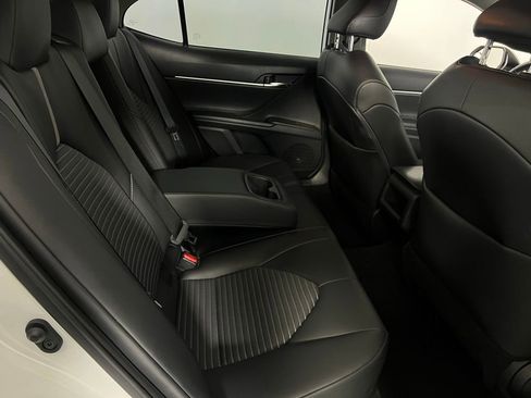 Used 2022 Toyota Camry SE image 28