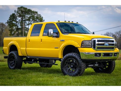 Used 2006 Ford F350 4x4 Crew Cab Super Duty image 3