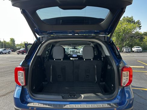 Used 2023 Ford Explorer XLT w/ Equipment Group 202A AWD/4WD image 20