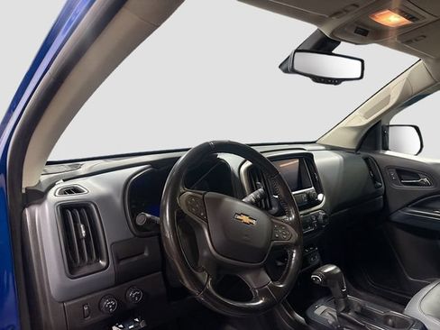 Used 2020 Chevrolet Colorado Z71 AWD/4WD image 10