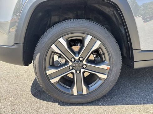 New 2027 Jeep Grand Cherokee Limited AWD/4WD image 17