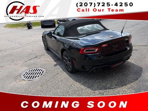 Used 2017 FIAT 124 Spider Abarth RWD image 4
