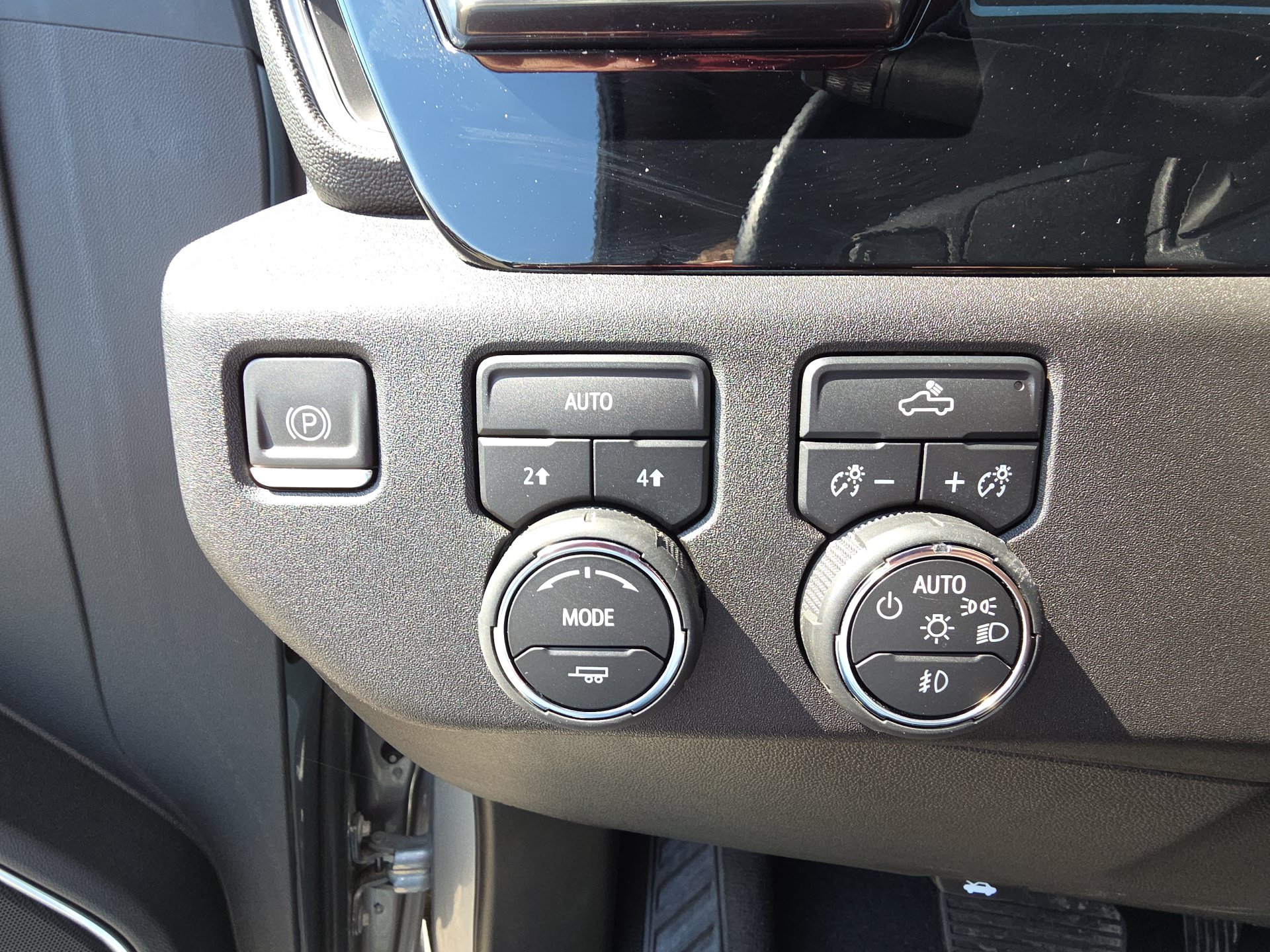 Used 2023 Chevrolet Silverado 1500 RST AWD/4WD image 21