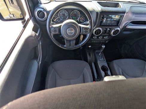 Used 2015 Jeep Wrangler Unlimited Sahara w/ Connectivity Group image 16