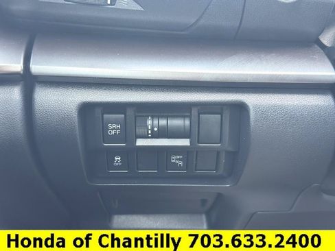 Used 2019 Subaru Crosstrek 2.0i Limited w/ Moonroof Package AWD/4WD image 14