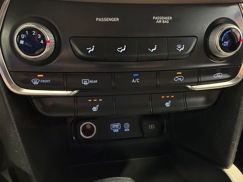 Used 2019 Hyundai Santa Fe SEL FWD image 24