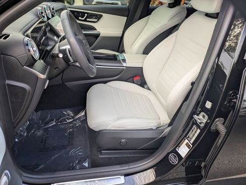 Used 2023 Mercedes-Benz GLC 300 image 16