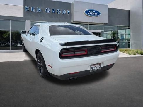 Used 2021 Dodge Challenger R/T w/ Plus Package image 4